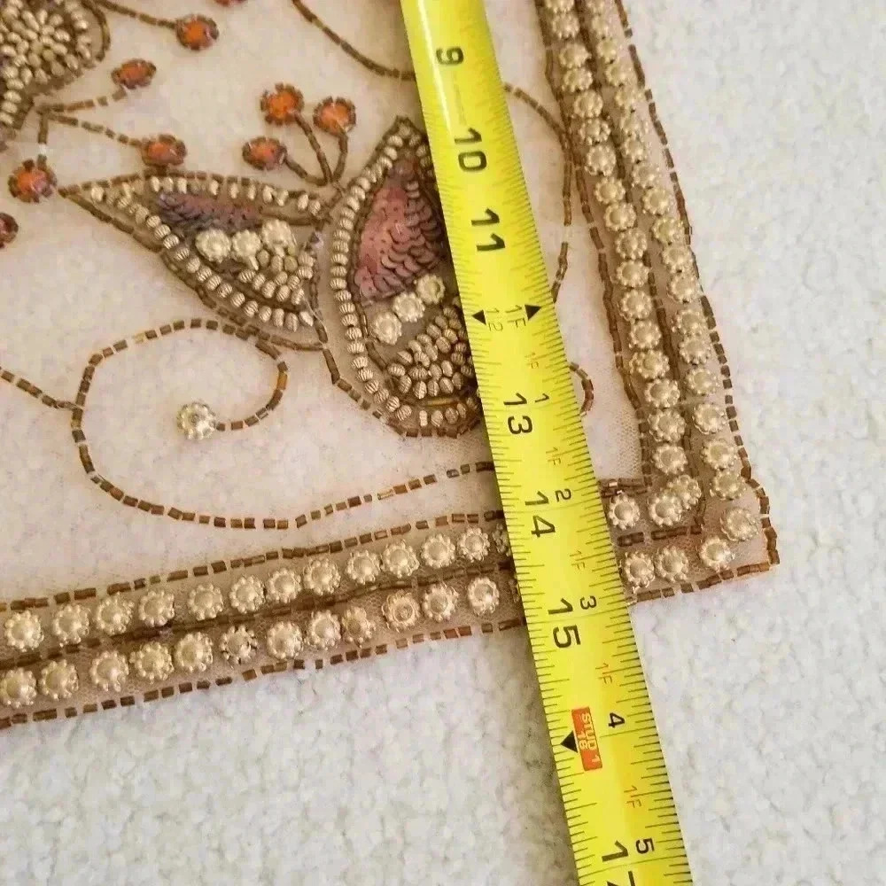 New Embroidered Table Covers - Picture 4 of 5